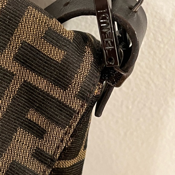 Fendi. Authentic leather strap canvas - Picture 4 of 6